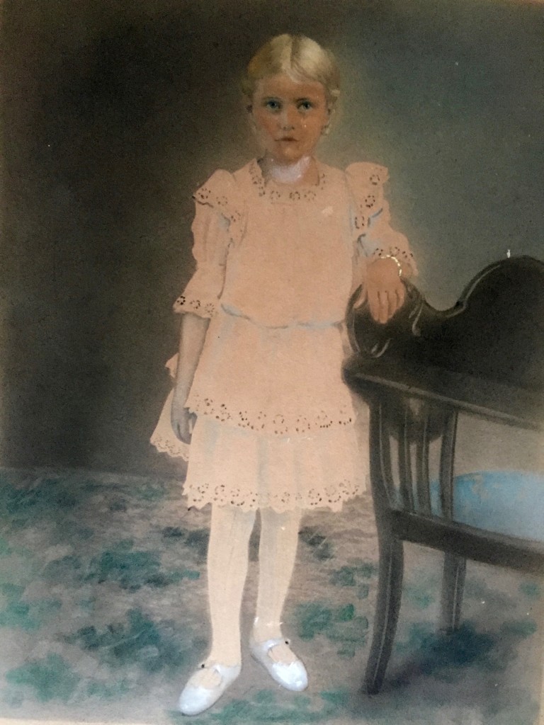 Esther Lee Corley, 1907